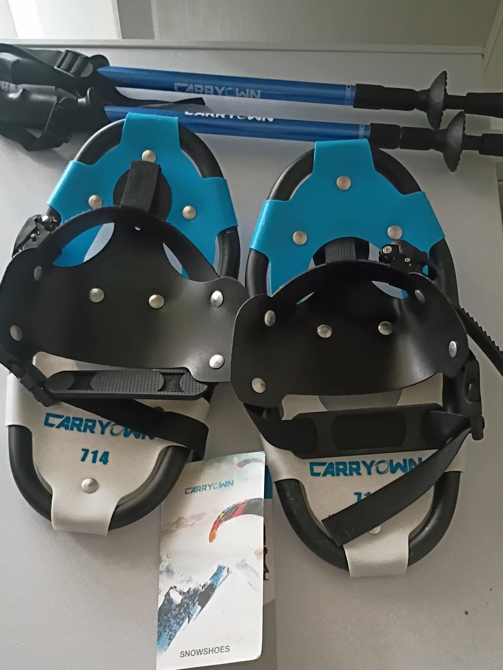 Children Snowshoes Plus Adjustable Trekking Poles And Duffle Bag